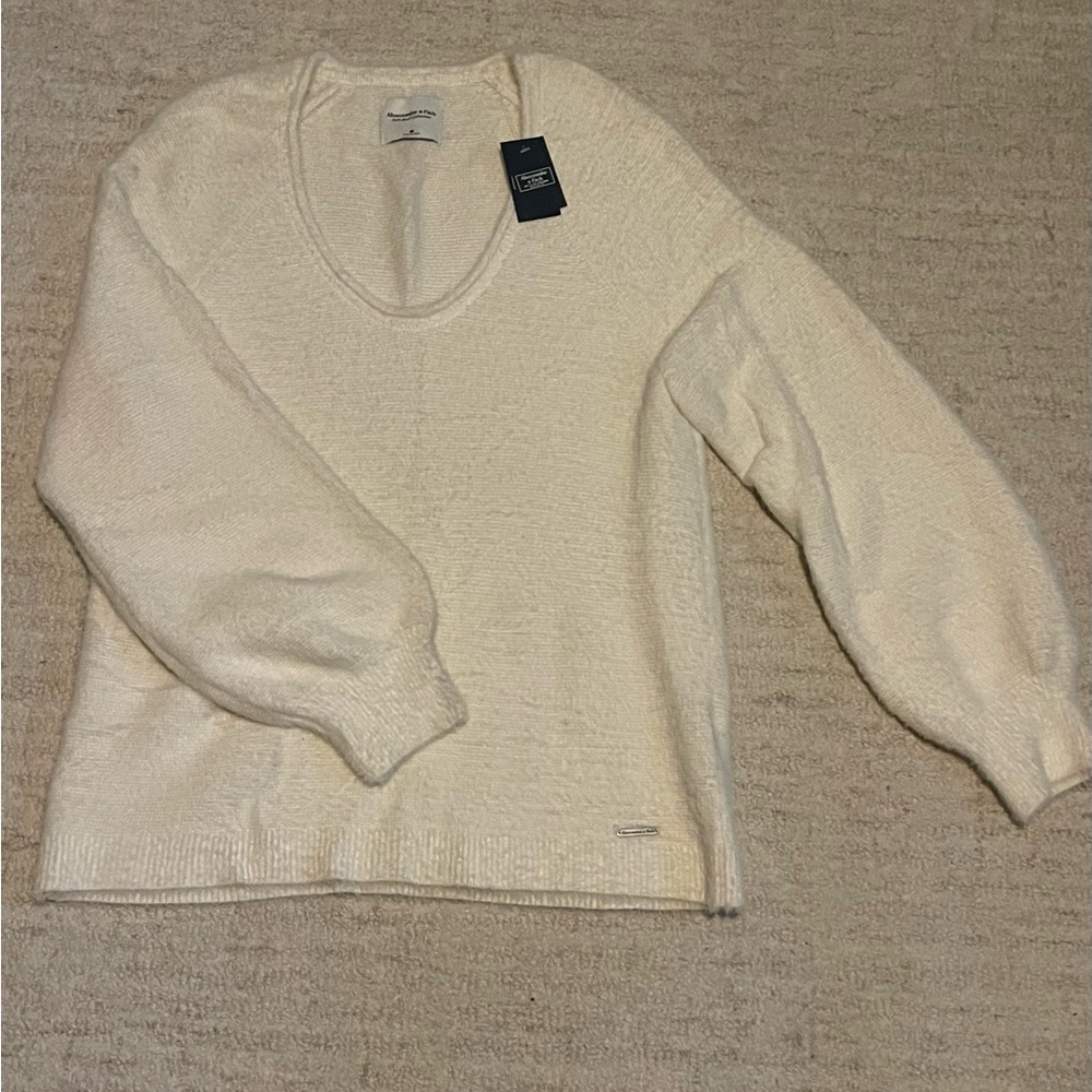 Abercrombie & Fitch Sweater with tags
